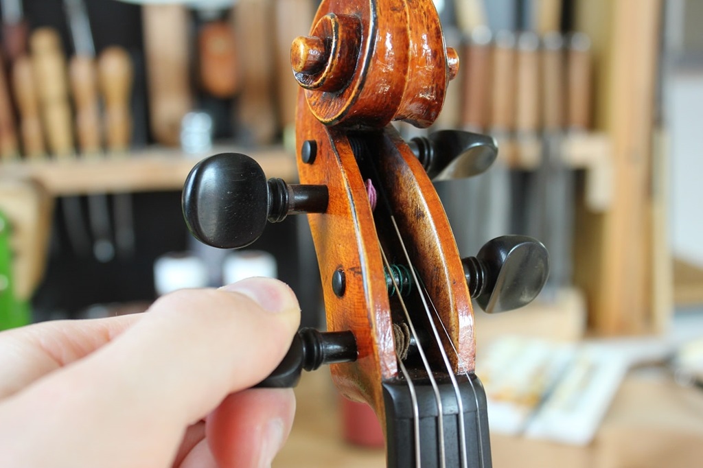 Tune and Rosin the Violin